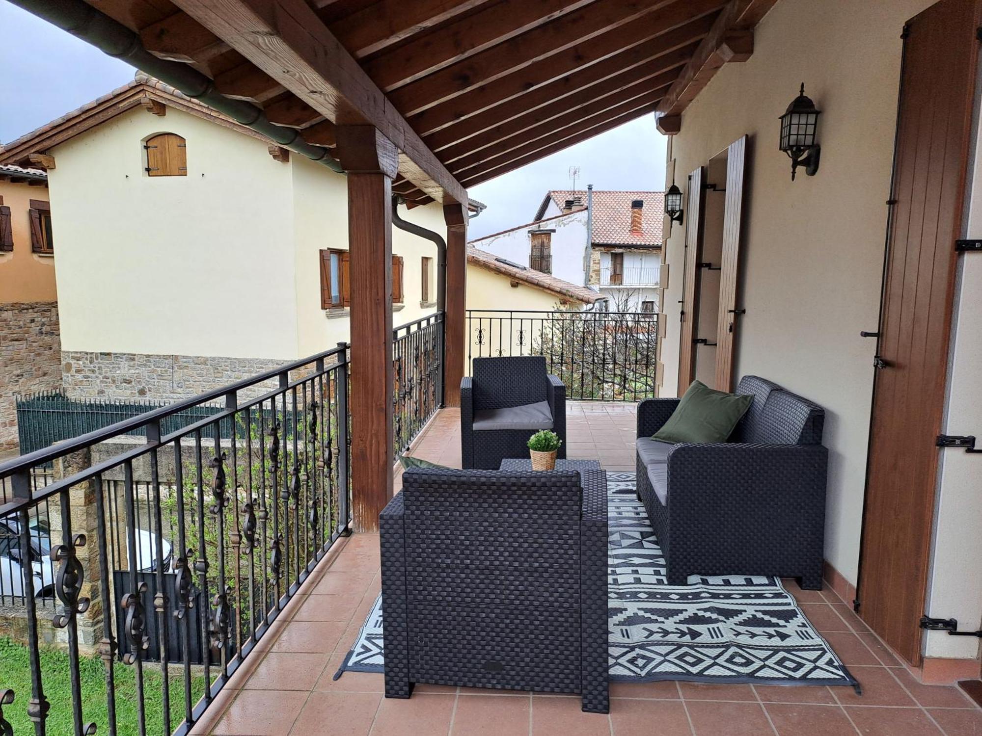 Casa Rural Torreblanca Urroz Esterno foto